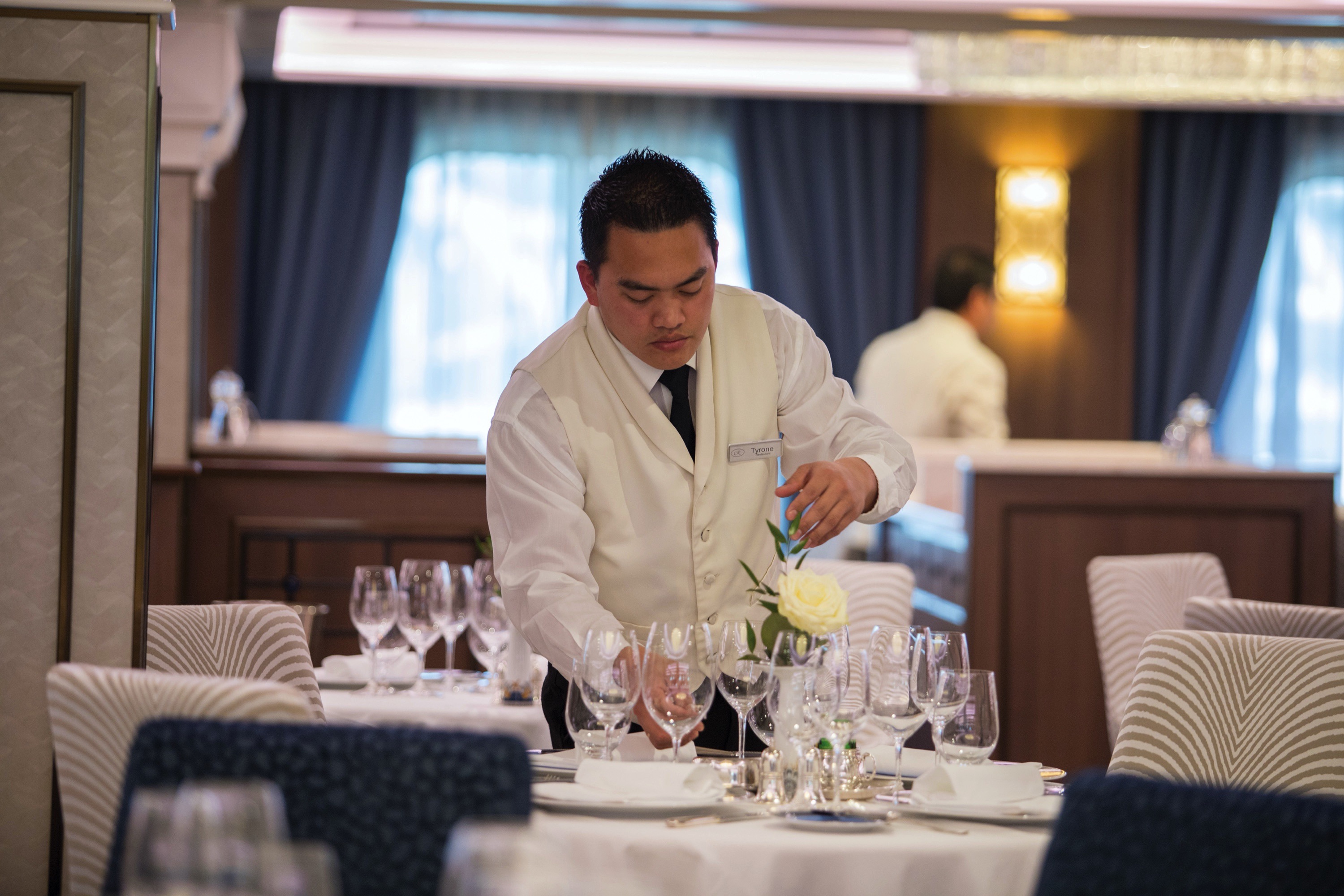 Seven Seas Mariner - Compass Rose